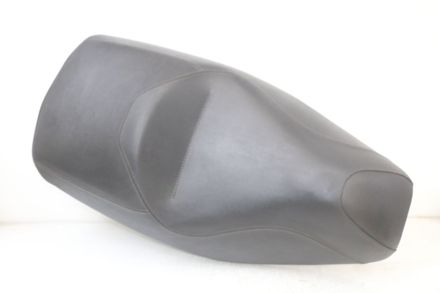 photo de SELLE PIAGGIO MP3 LT 400 (2007 - 2012)