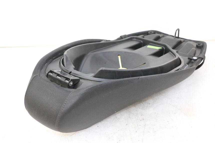 photo de SELLE PIAGGIO NRG POWER PUREJET 50 (2018 - 2021)