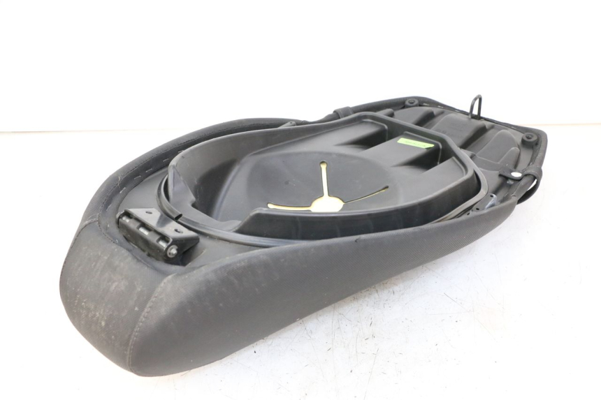 photo de SELLE PIAGGIO NRG POWER PUREJET 50 (2018 - 2021)