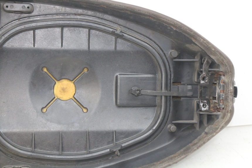 photo de SELLE PIAGGIO VESPA LX 2T 50 (2005 - 2013)