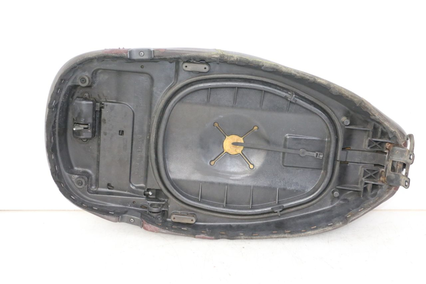 photo de SELLE PIAGGIO VESPA LX IE 125 (2010 - 2012)