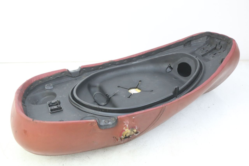 photo de SELLE PIAGGIO VESPA PRIMAVERA 2T 50 (2013 - 2018)