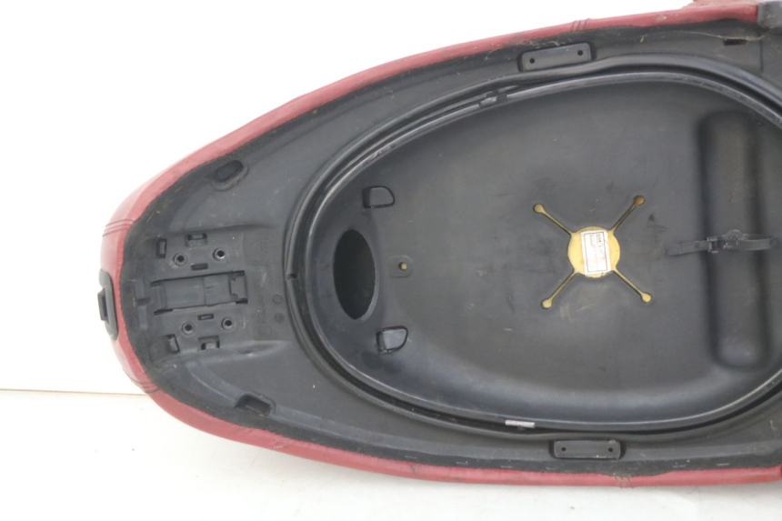 photo de SELLE PIAGGIO VESPA PRIMAVERA 2T 50 (2013 - 2018)
