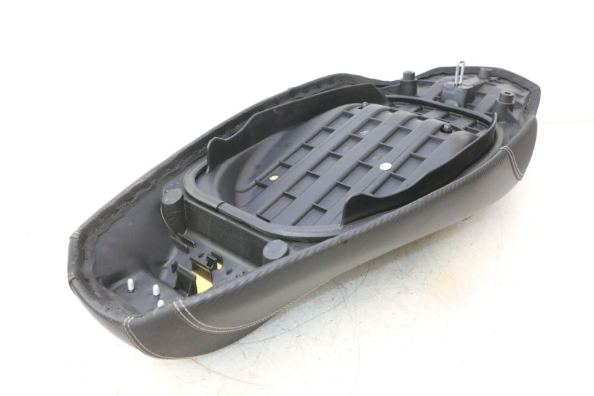 photo de SELLE JM MOTORS R-MAX TECH 50 (2024 - 2026) - Zoom état d’usage