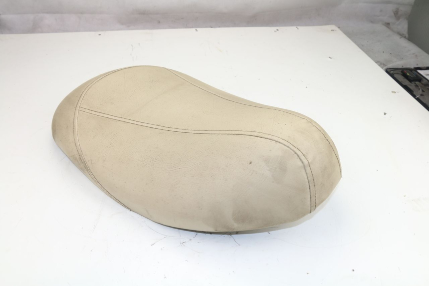 photo de SELLE UNIVERSAL BIKE RETRO 50QT-4 50 (2010 - 2018)