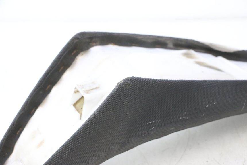 photo de SELLE APOLLO RFZ 140 - État de surface