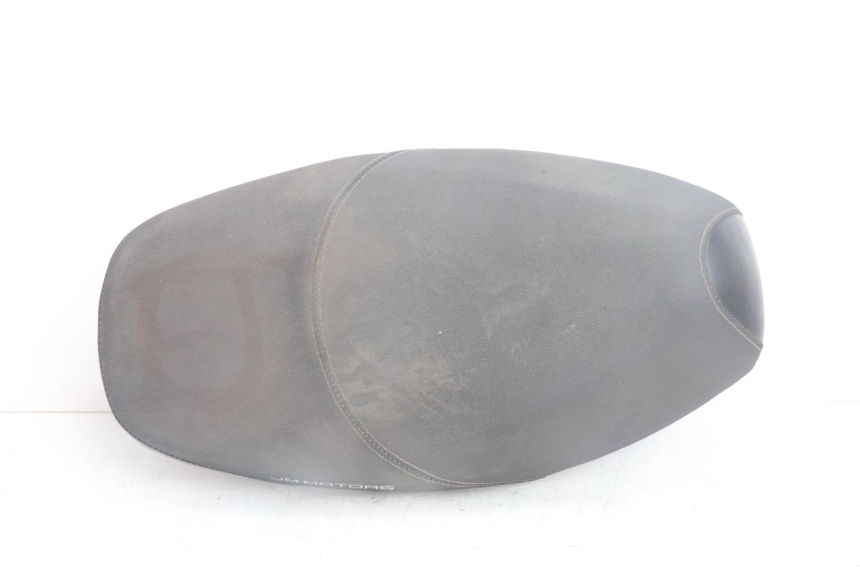 photo de SELLE JM MOTORS SANTANA EVO 50 (2024 - 2026) - Gros plan technique