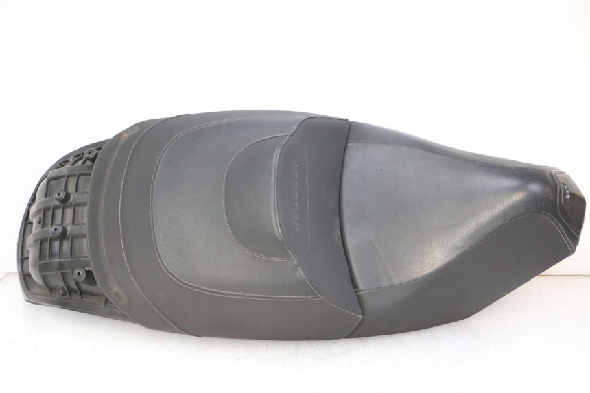 photo de SELLE PEUGEOT SATELIS 125 (2013 - 2018)