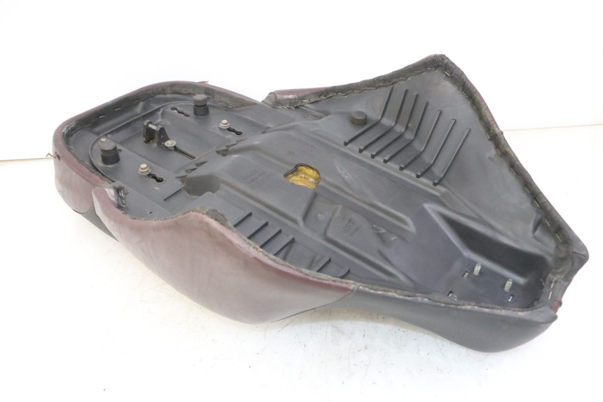 photo de SELLE APRILIA SCARABEO GT TOURING 125 (1999 - 2005)