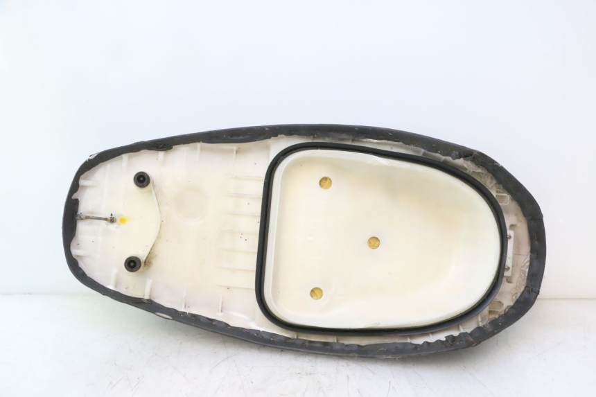 photo de SELLE HONDA SCV LEAD 100 (2003 - 2007) - Détail de la pièce