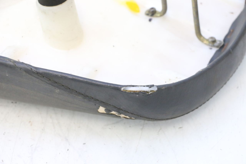 photo de SELLE HONDA SCV LEAD 100 (2003 - 2007) - Points de fixation