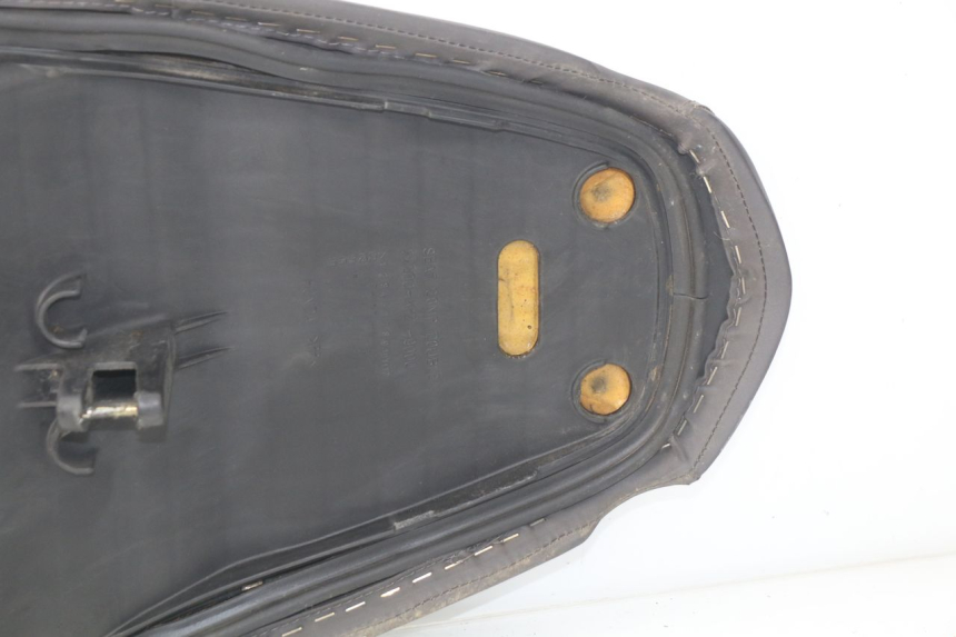 photo de SELLE HONDA SES DYLAN 125 (2002 - 2006) - Détails caractéristiques