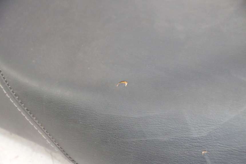 photo de SELLE HONDA SH 125 (2001 - 2003) - Détails caractéristiques