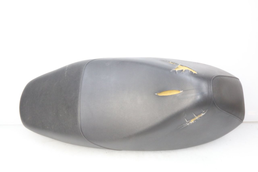 photo de SELLE SUZUKI SIXTEEN 125 (2008 - 2010) - Vue principale