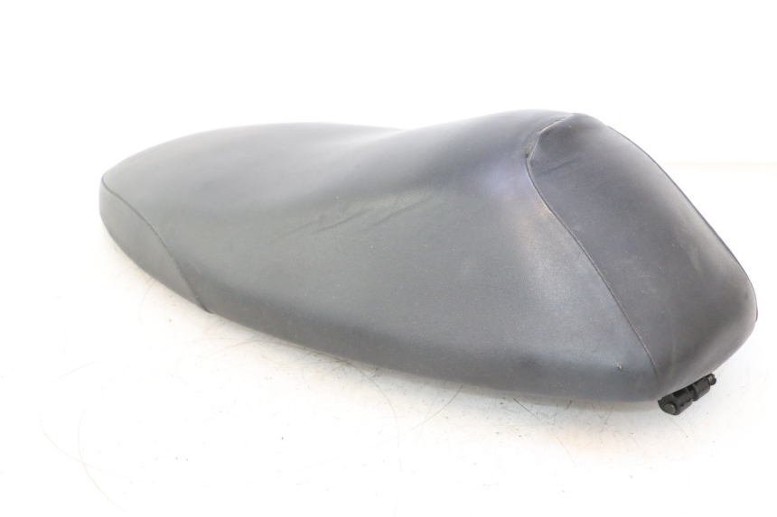 photo de SELLE YAMAHA SLIDER 50 (1999 - 2004) - Marquages et références