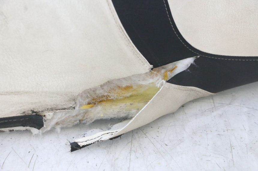 photo de SELLE CAN-AM SPYDER RS 1000 (2008 - 2012) - Zoom état d’usage