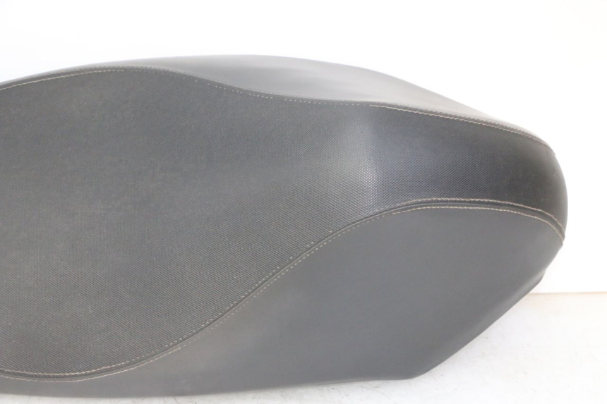 photo de SELLE PEUGEOT STREETZONE I 2T 50 (2018 - 2020)
