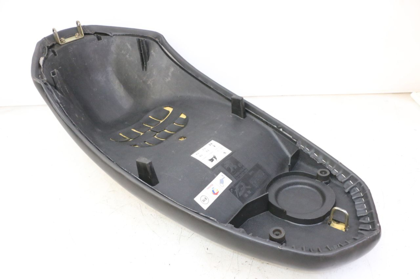 photo de SELLE PEUGEOT STREETZONE I 2T 50 (2018 - 2020)