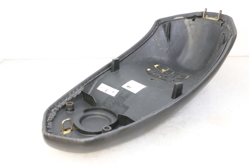 photo de SELLE PEUGEOT STREETZONE I 2T 50 (2018 - 2020)