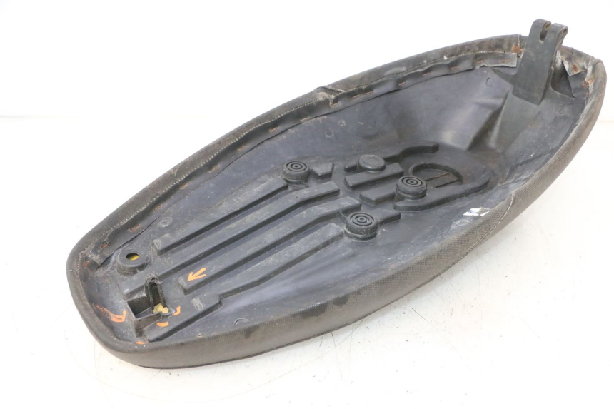 photo de SELLE MBK STUNT NAKED 50 (2004 - 2018) - Détail de la pièce