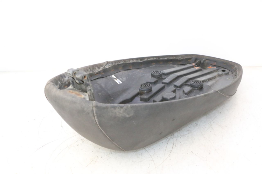 photo de SELLE MBK STUNT NAKED 50 (2004 - 2018) - Points de fixation