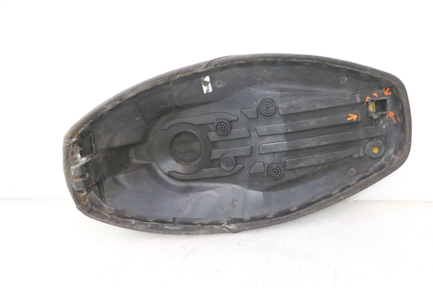 photo de SELLE MBK STUNT NAKED 50 (2004 - 2018) - État de surface