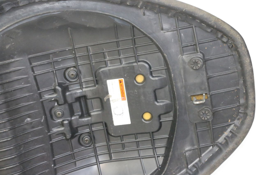 photo de SELLE SUZUKI BURGMAN 125 (2007 - 2014)