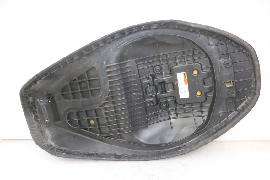 photo de SELLE SUZUKI BURGMAN 125 (2007 - 2014)