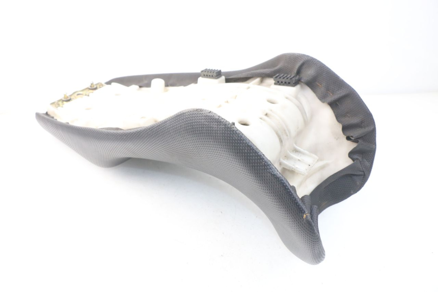 photo de SELLE SUZUKI GSX-F GSXF 600 (1998 - 2004)