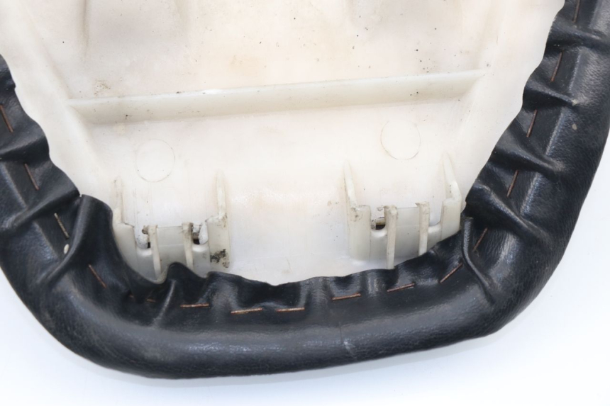 photo de SELLE SUZUKI GSX F GSXF 750 (1988 - 1998) - Détails caractéristiques