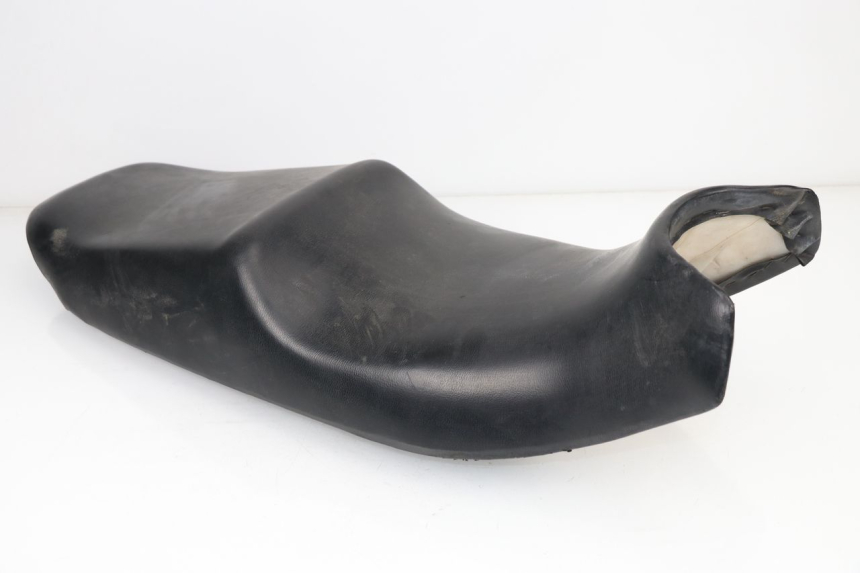 photo de SELLE SUZUKI GSX F GSXF 750 (1988 - 1998) - Marquages et références