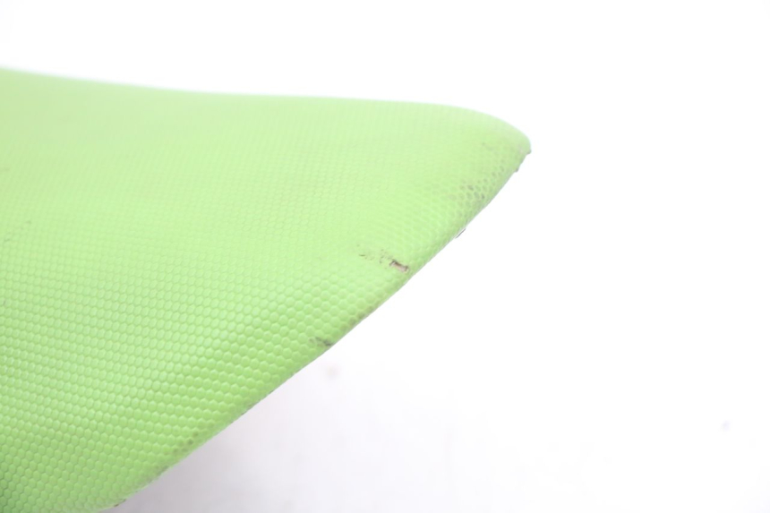 photo de SELLE SMALL MX THUNDER 250 - Gros plan technique