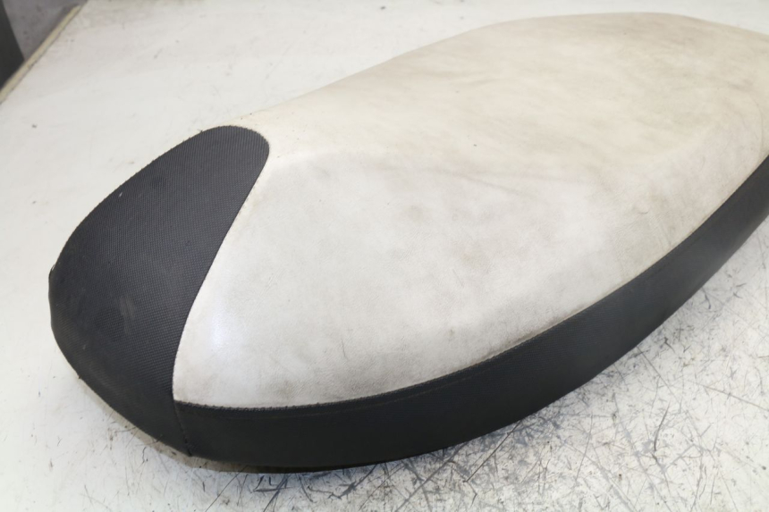 photo de SELLE TNT MOTOR GHOST 50 (2008 - 2010) - Autre angle de vue