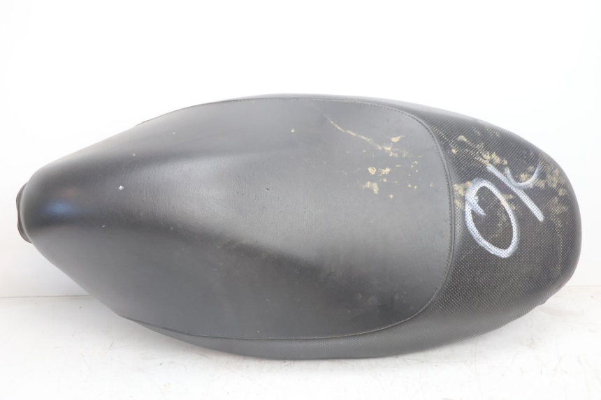 photo de SELLE PEUGEOT TREKKER TKR 50 (2005 - 2014) - Détail de la pièce