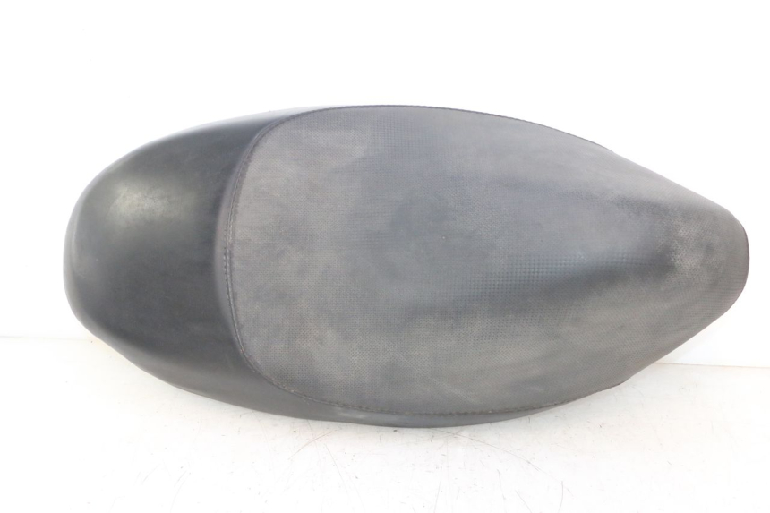 photo de SELLE PEUGEOT TREKKER 50 (1995 - 2004) - Vue principale