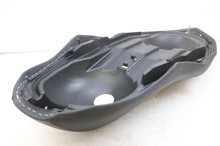 photo de SELLE YAMAHA TRICITY 300 (2020 - 2024) - Détails caractéristiques