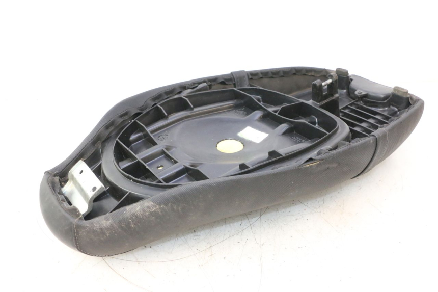 photo de SELLE PIAGGIO TYPHOON 50 (2000 - 2009) - Autre angle de vue