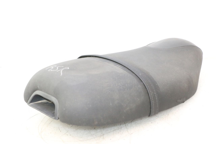 photo de SELLE PIAGGIO TYPHOON 50 (2000 - 2009) - Marquages et références