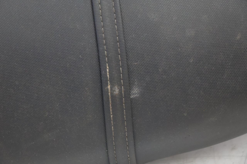 photo de SELLE PIAGGIO TYPHOON 50 (2000 - 2009) - Détail de la pièce