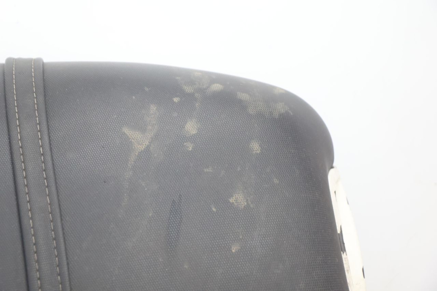 photo de SELLE PIAGGIO TYPHOON 50 (2000 - 2009) - Zoom état d’usage