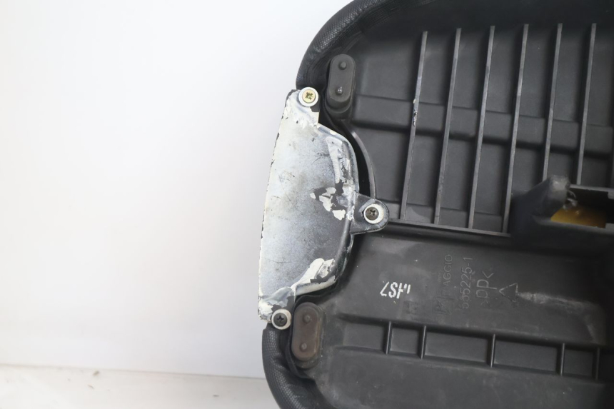 photo de SELLE PIAGGIO TYPHOON 50 (2000 - 2009) - Pièce contrôlée