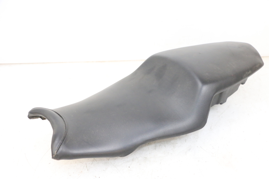 photo de SELLE YAMAHA TZR 50 (2008 - 2016) - Points de fixation