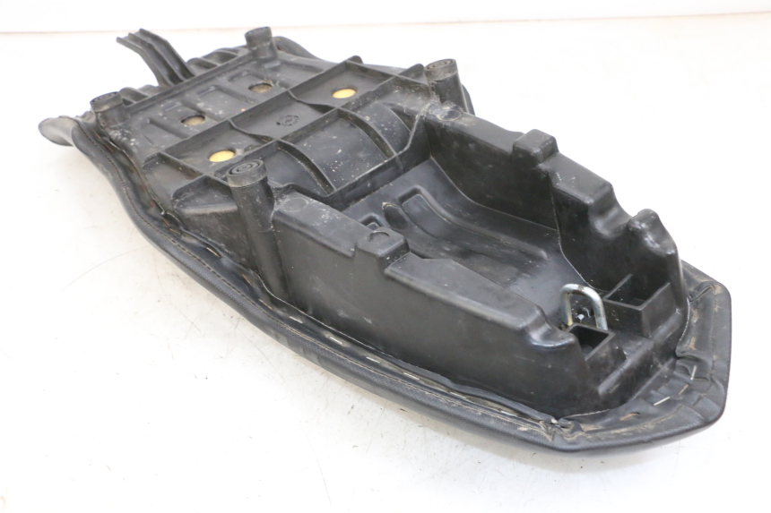 photo de SELLE YAMAHA TZR 50 (2008 - 2016) - Marquages et références