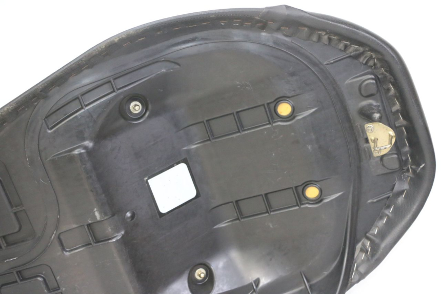 photo de SELLE SUZUKI UH BURGMAN 125 (2002 - 2006)