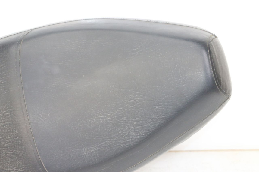 photo de SELLE UNIVERSAL BIKE ZN50QT-11B 50 (2018 - 2021)
