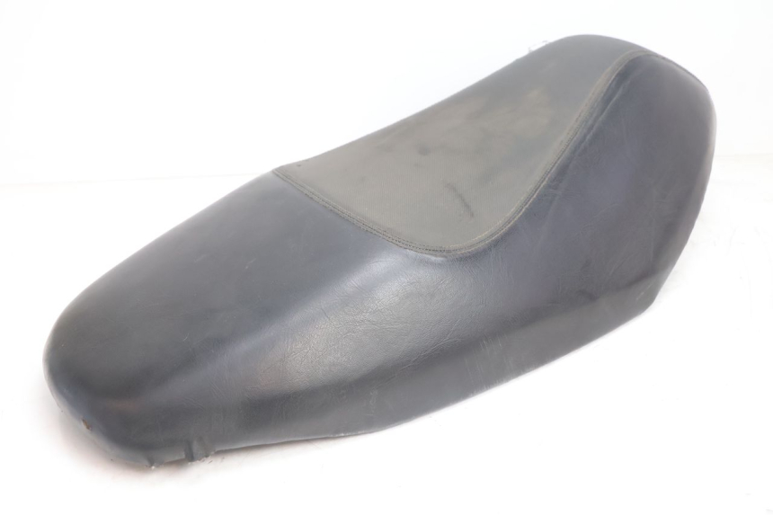 photo de SELLE PEUGEOT V-CLIC VCLIC 50 (2007 - 2013) - État de surface