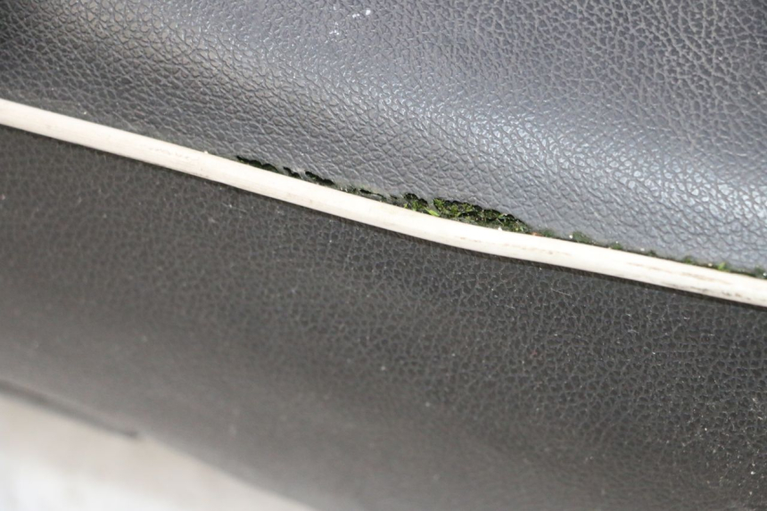 photo de SELLE PIAGGIO VESPA GTS SUPER IE 125 (2009 - 2016) - Photo complémentaire