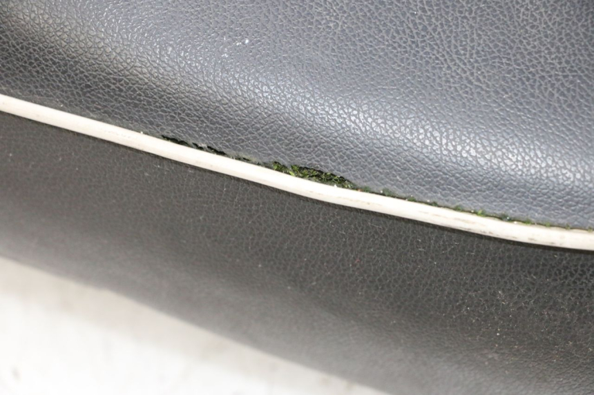 photo de SELLE PIAGGIO VESPA GTS SUPER IE 125 (2009 - 2016) - Inspection visuelle