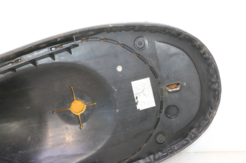 photo de SELLE PEUGEOT VIVACITY NEW 2T 50 (2008 - 2017) - Photo complémentaire