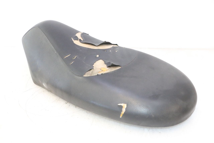 photo de SELLE PEUGEOT VIVACITY NEW 2T 50 (2008 - 2017) - Points de fixation